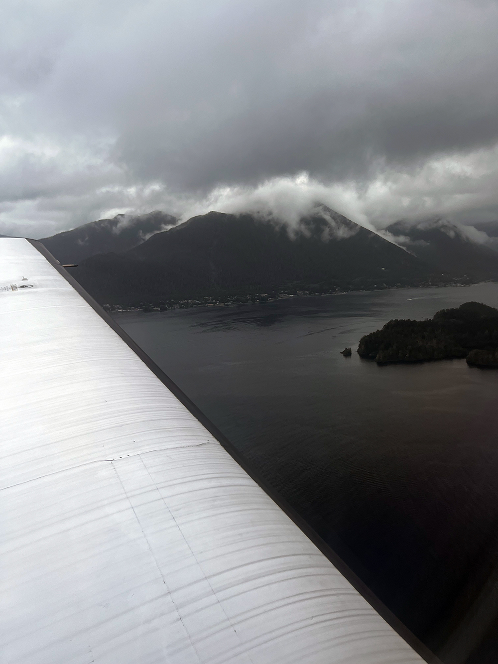 airplane wing
