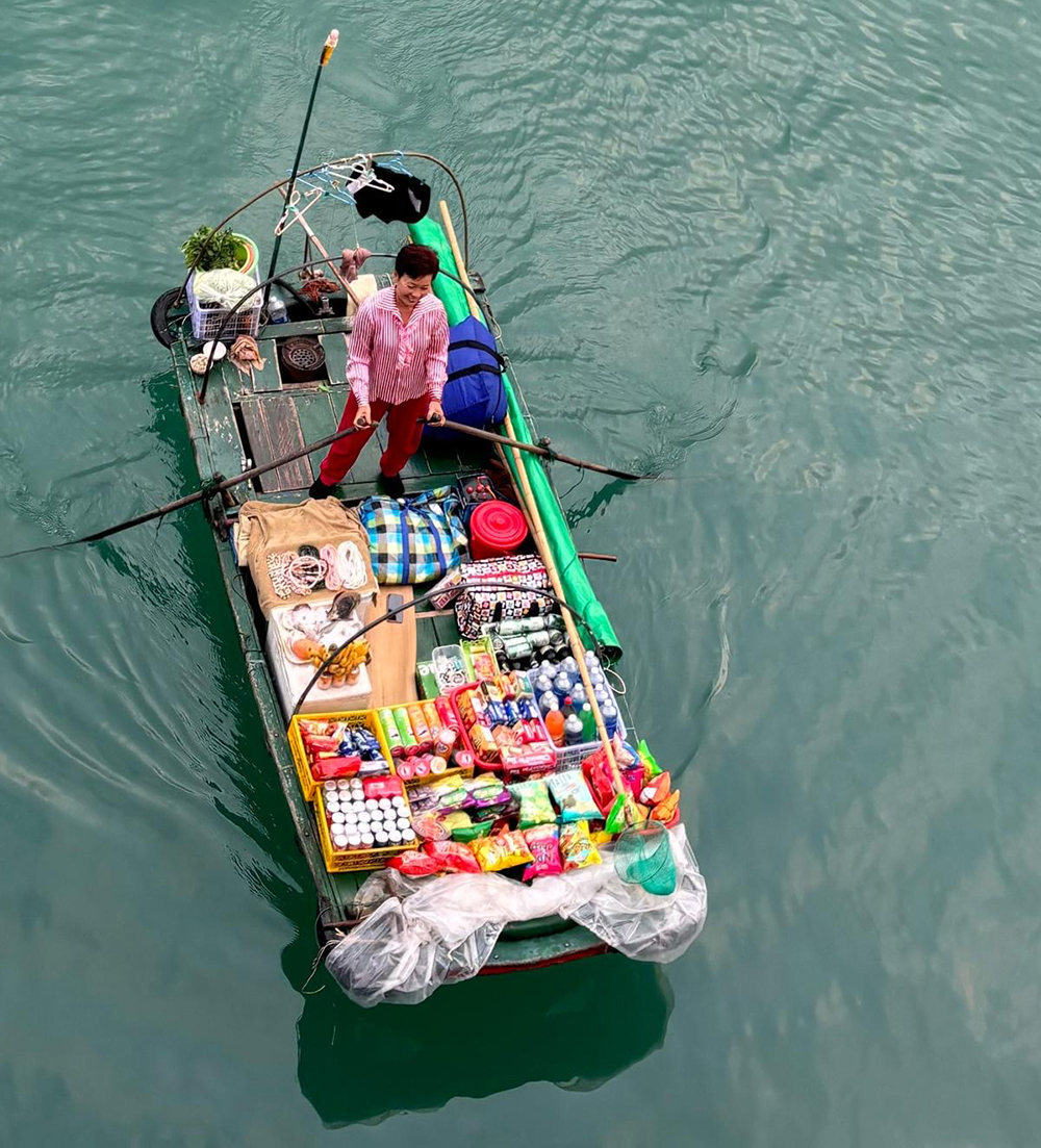 a bay vendor