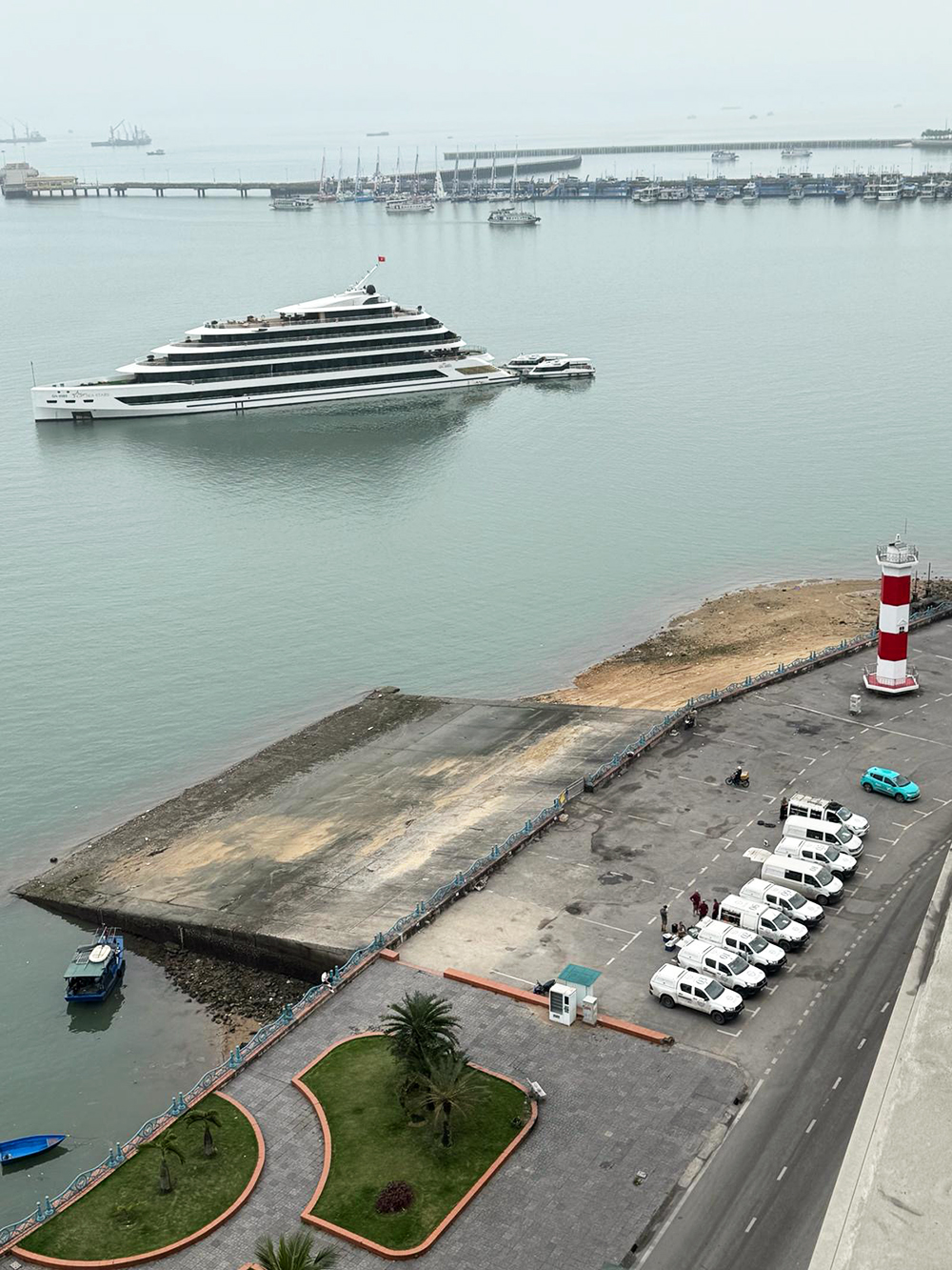 cruise ship