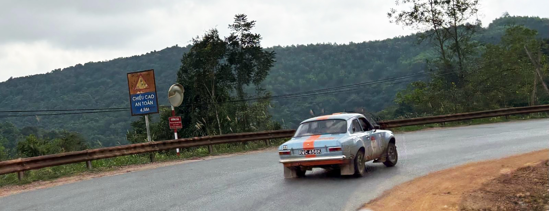 the Escort rounds a bend