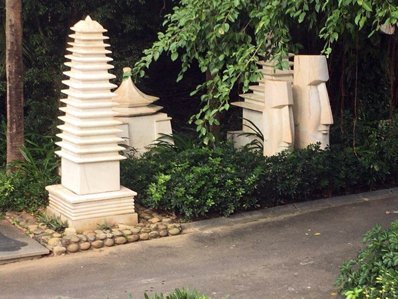 garden sculptures
