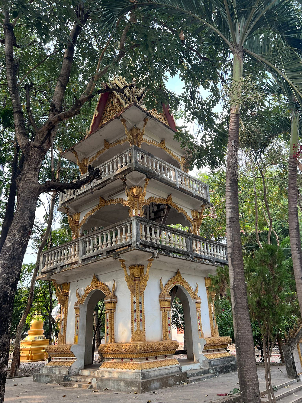 little ornate building