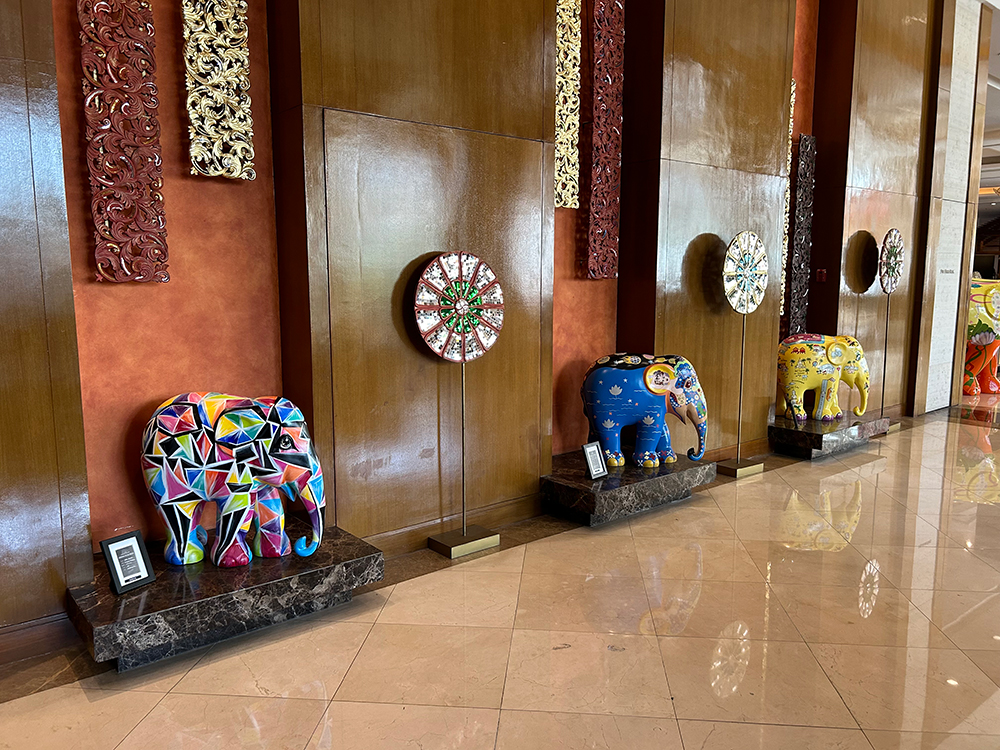 we like elephants