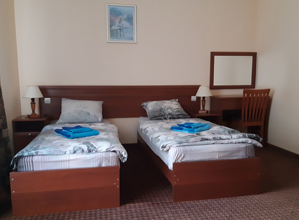 Bannoe Lake Room